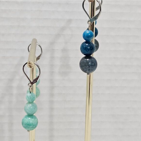 NEW, Set of 2, Amazonite and Apatite beaded earrings. - Picture 4 of 4